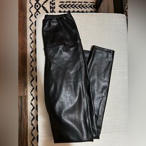 Aritza Leather leggings